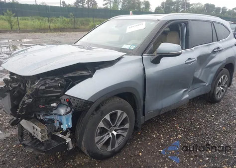 2022 Toyota Highlander Hybrid Xle из США, поврежденный, VIN 5TDHBRCHXNS075246